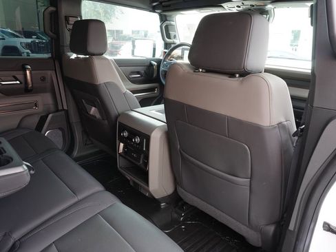 Certified 2025 GMC Hummer EV 2X w/ LPO, Sport Package image 10