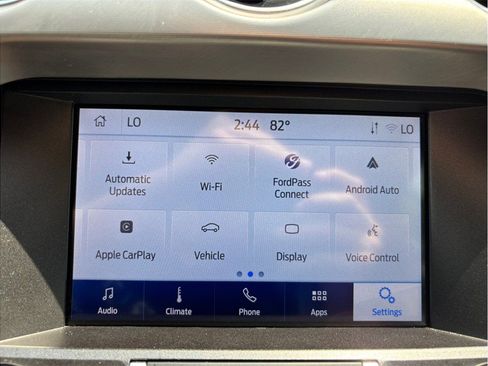 Used 2020 Ford Mustang Premium RWD image 31