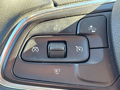 Used 2023 Buick Encore GX Select w/ Sport Touring Package image 33