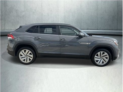 Used 2022 Volkswagen Atlas Cross Sport SE AWD/4WD image 6