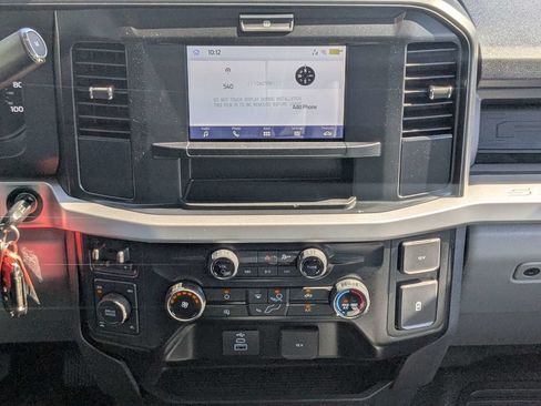 New 2026 Ford F250 XL w/ XL Driver Assist Package AWD/4WD image 18