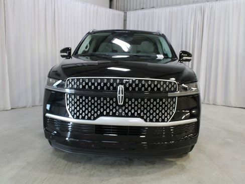 New 2026 Lincoln Navigator Reserve AWD/4WD image 68