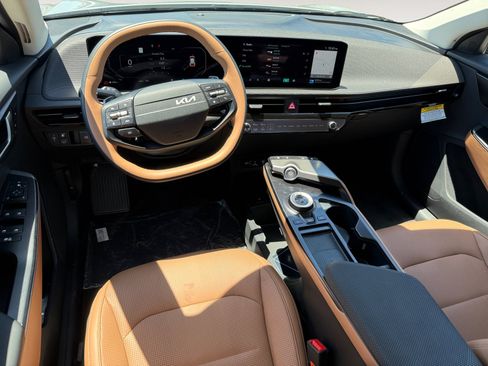 New 2026 Kia EV6 Wind RWD image 15