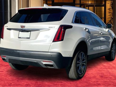 Certified 2023 Cadillac XT5 Premium Luxury w/ Technology Package image 6
