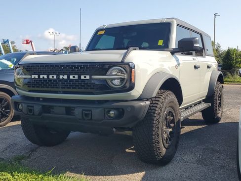 Used 2023 Ford Bronco Wildtrak AWD/4WD image 2