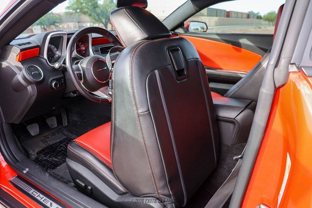 Used 2010 Chevrolet Camaro SS RWD image 56