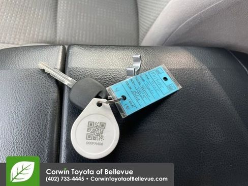 Used 2005 Toyota 4Runner SR5 image 26