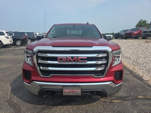 Used 2019 GMC Sierra 1500 SLE w/ Preferred Package AWD/4WD image 3