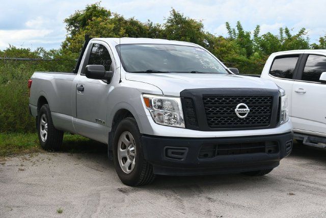 Used 2018 Nissan Titan S RWD image 1