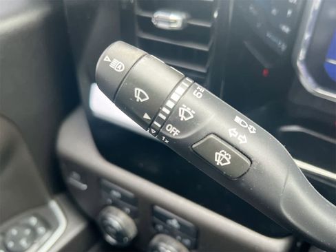 Used 2022 Chevrolet Silverado 1500 LT image 25