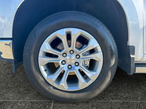 Used 2025 Chevrolet Silverado 1500 LTZ w/ LTZ Premium Package image 9