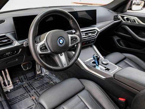 Used 2022 BMW i4 eDrive40 w/ M Sport Package RWD image 2
