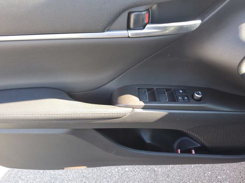 Certified 2021 Toyota Camry XSE FWD image 20