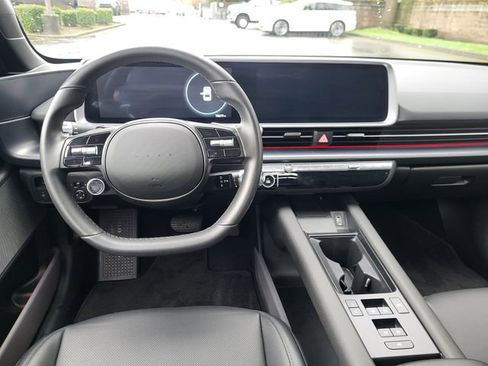 Used 2024 Hyundai Ioniq 6 SEL image 13