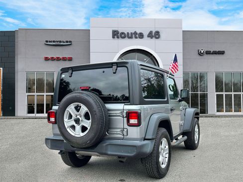 Used 2020 Jeep Wrangler Sport AWD/4WD image 5