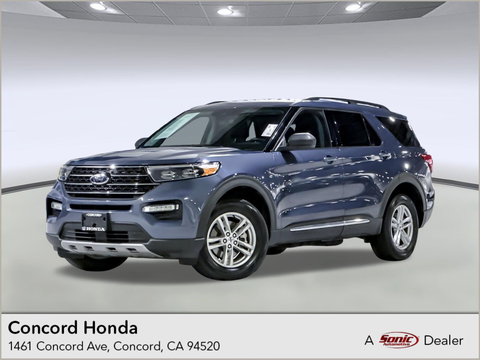 Used 2021 Ford Explorer XLT w/ Equipment Group 202A AWD/4WD image 1