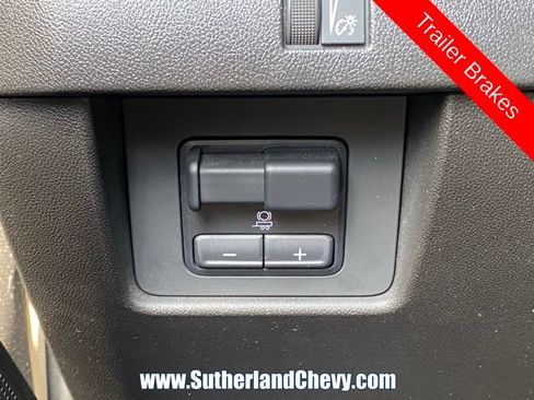 Used 2024 Chevrolet Colorado Z71 w/ LPO, Dark Essentials Package AWD/4WD image 38