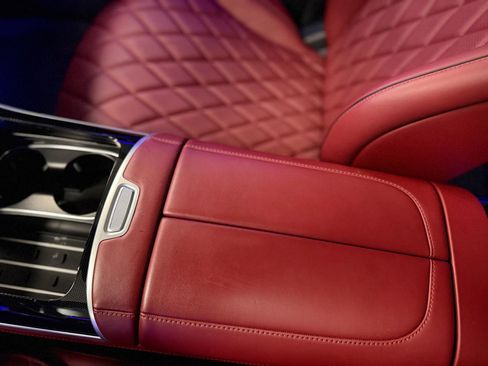 Used 2023 Mercedes-Benz S 580 4MATIC Sedan image 38