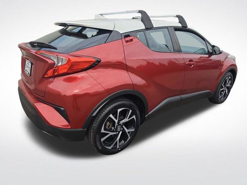 Used 2018 Toyota C-HR XLE FWD image 9