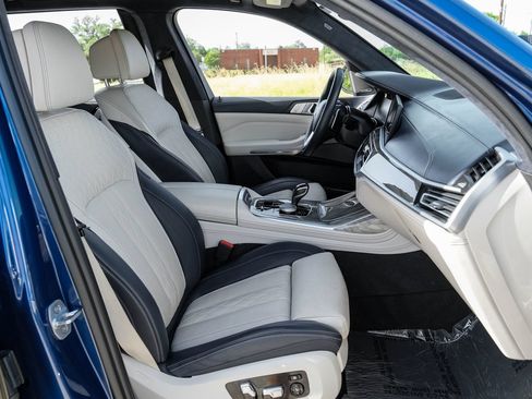 Used 2019 BMW X7 xDrive40i w/ Dynamic Handling Package AWD/4WD image 35