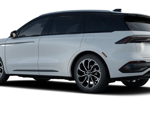 New 2026 Lincoln Nautilus Reserve AWD/4WD image 2