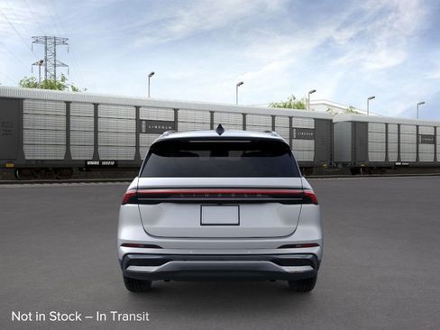 New 2026 Lincoln Nautilus Reserve w/ Jet Appearance Package image 5