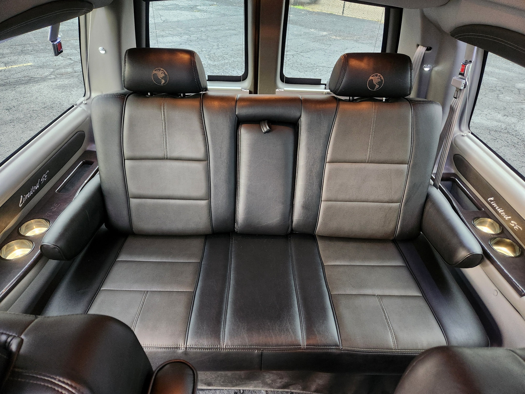 Used 2017 GMC Savana 2500 RWD image 44