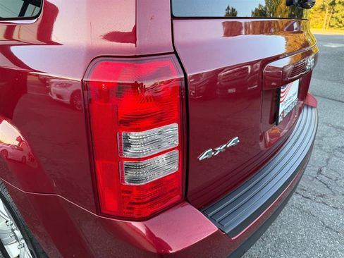 Used 2016 Jeep Patriot Latitude image 13