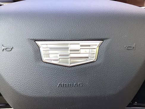 New 2026 Cadillac Vistiq Luxury w/ LPO, Floor Liner Package image 21