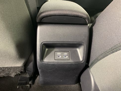 Used 2024 Toyota Corolla LE w/ LE Convenience Package FWD image 32