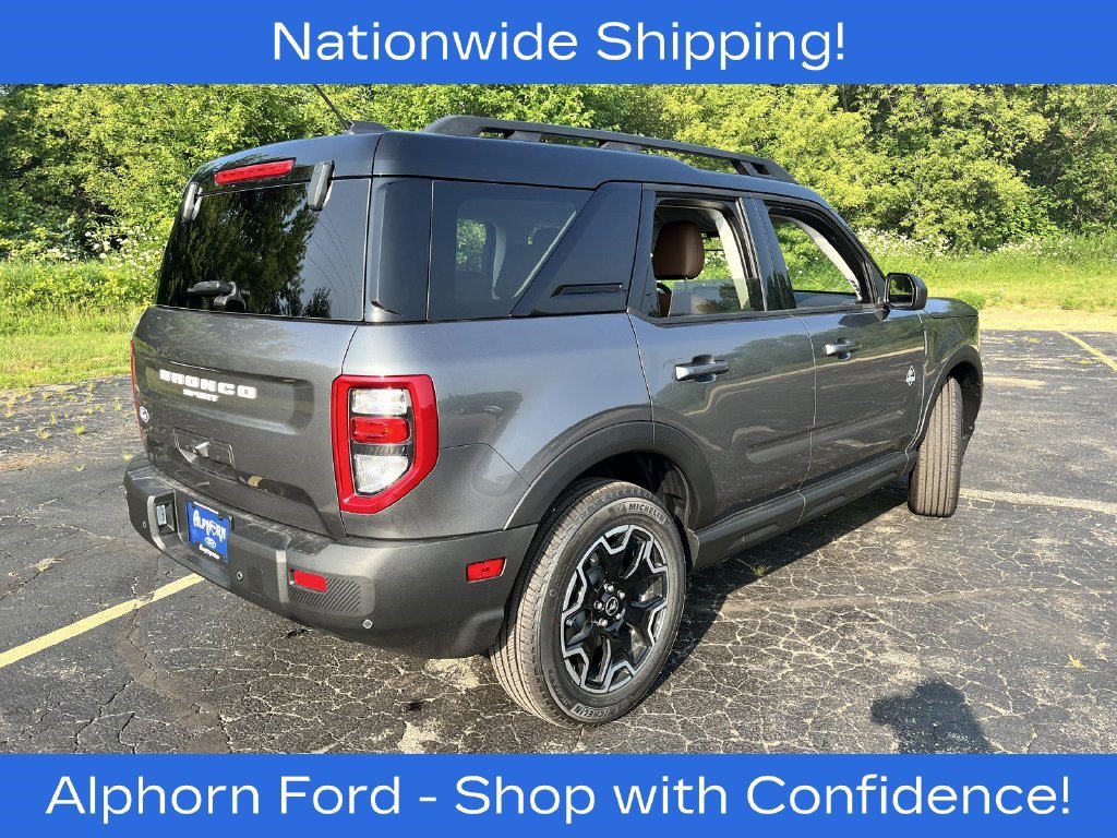 New 2026 Ford Bronco Sport Outer Banks w/ Interior Protection Package AWD/4WD image 3