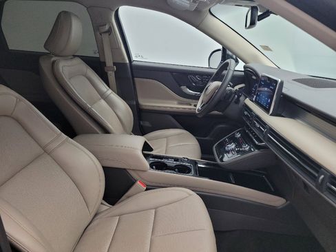 Used 2022 Lincoln Corsair AWD w/ Equipment Group 101A image 21