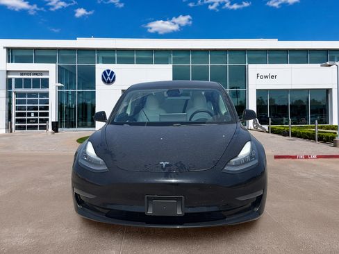 Used 2021 Tesla Model 3 Standard Range Plus RWD image 2