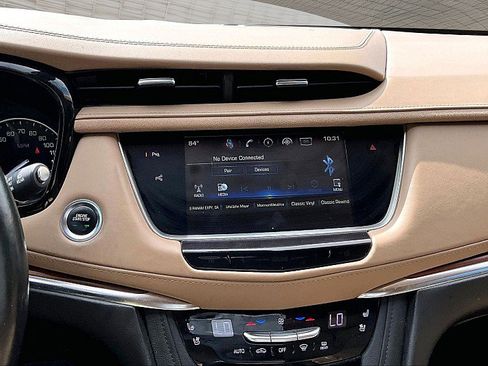 Used 2019 Cadillac XT5 Platinum AWD/4WD image 20