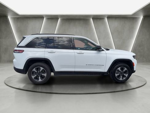 Used 2024 Jeep Grand Cherokee Limited 4xe AWD/4WD image 8