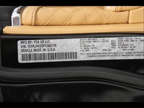 Used 2023 Jeep Grand Cherokee Summit AWD/4WD image 26