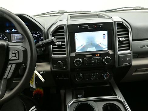 Used 2018 Ford F250 XLT w/ XLT Premium Package image 19