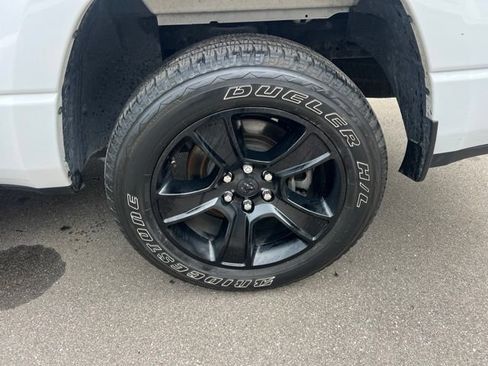 Used 2020 RAM 1500 Big Horn AWD/4WD image 9
