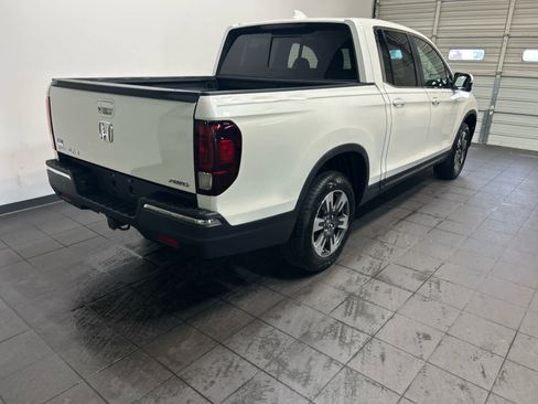 Used 2019 Honda Ridgeline RTL-T image 3