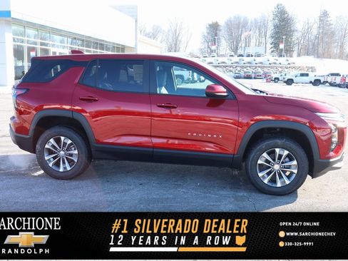 New 2026 Chevrolet Equinox LT w/ Convenience Package II image 1