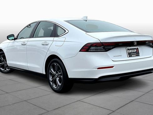 Used 2023 Honda Accord EX image 11