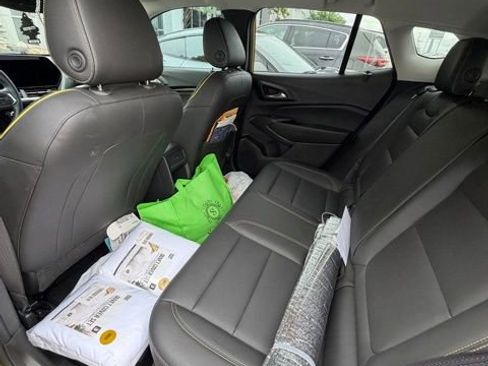 Used 2024 Chevrolet Trax ACTIV w/ Driver Confidence Package image 7