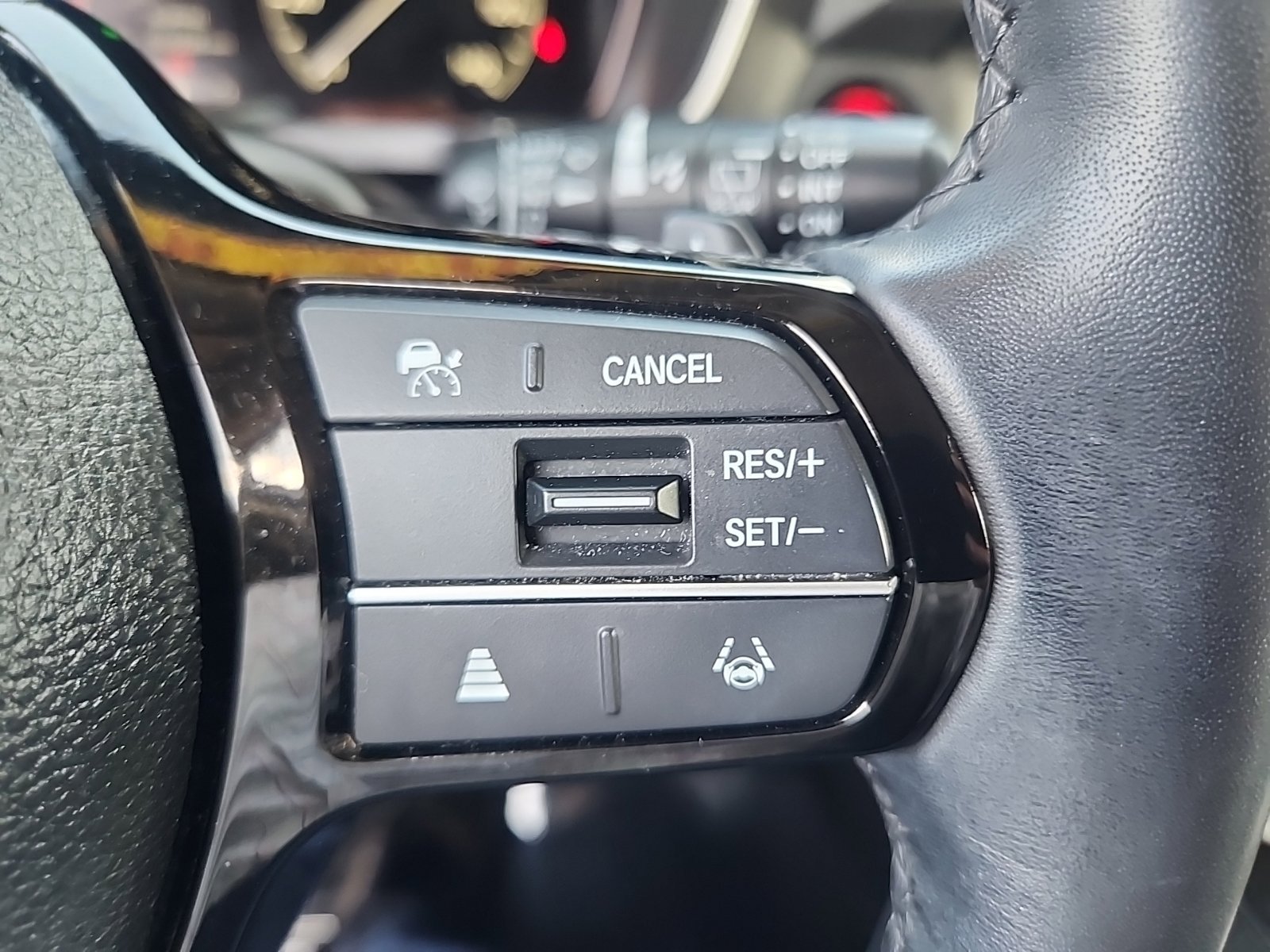 Used 2025 Honda Pilot Touring image 23