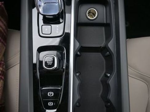 New 2026 Volvo XC60 B5 Plus w/ Protection Package Premier image 11