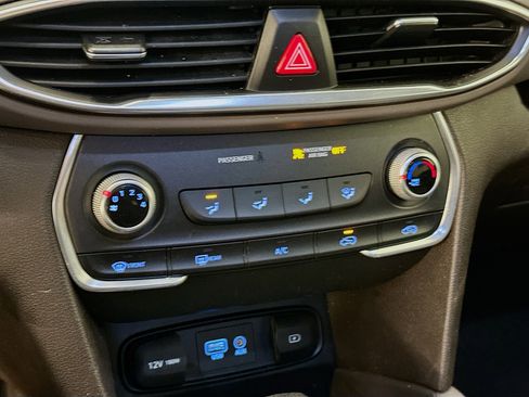 Used 2019 Hyundai Santa Fe SE AWD/4WD image 23