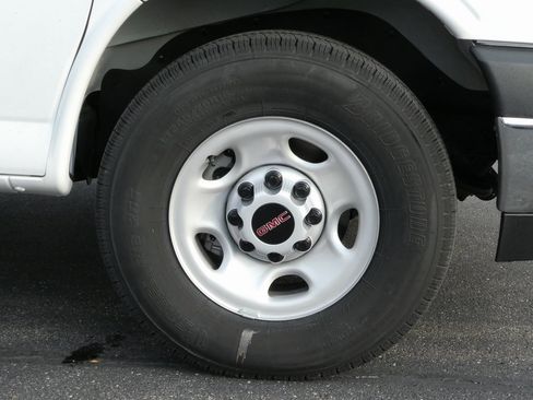 New 2025 GMC Savana 3500 w/ Power Convenience Package image 19