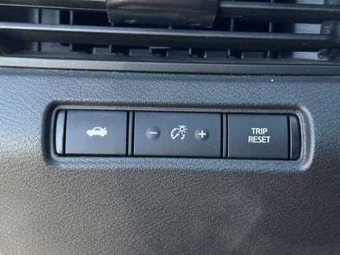 Used 2024 Nissan Altima 2.5 SV image 23