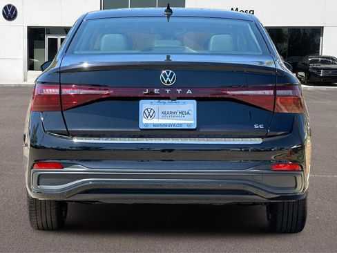 New 2025 Volkswagen Jetta SE image 5
