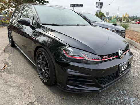 Used 2019 Volkswagen GTI 4-Door image 3
