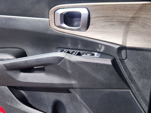 Certified 2023 Kia Sorento S image 8